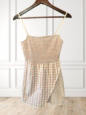 Superdown Gingham Smocked Romper Large Cottagecore Pink Cream